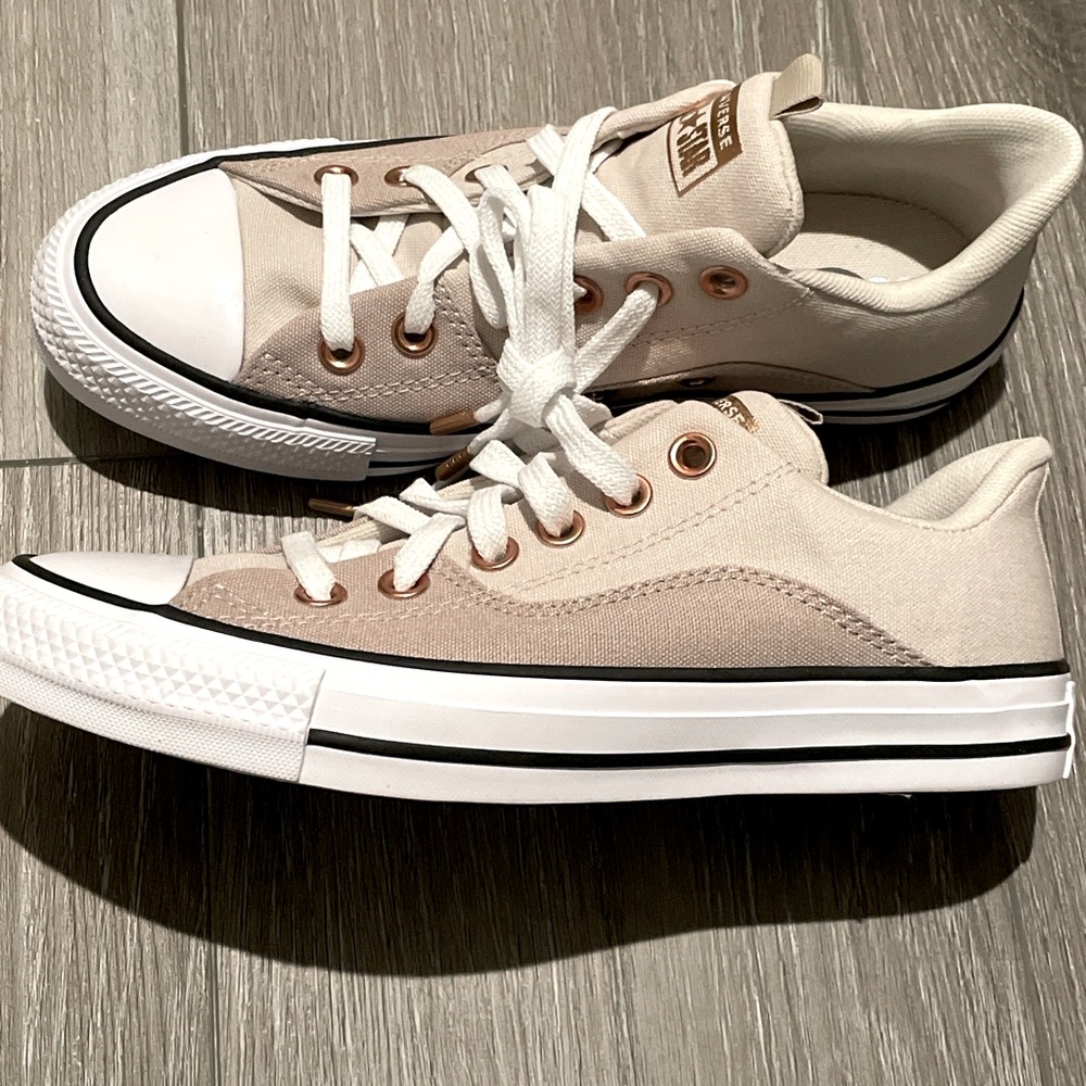 Converse All Star low top size 7